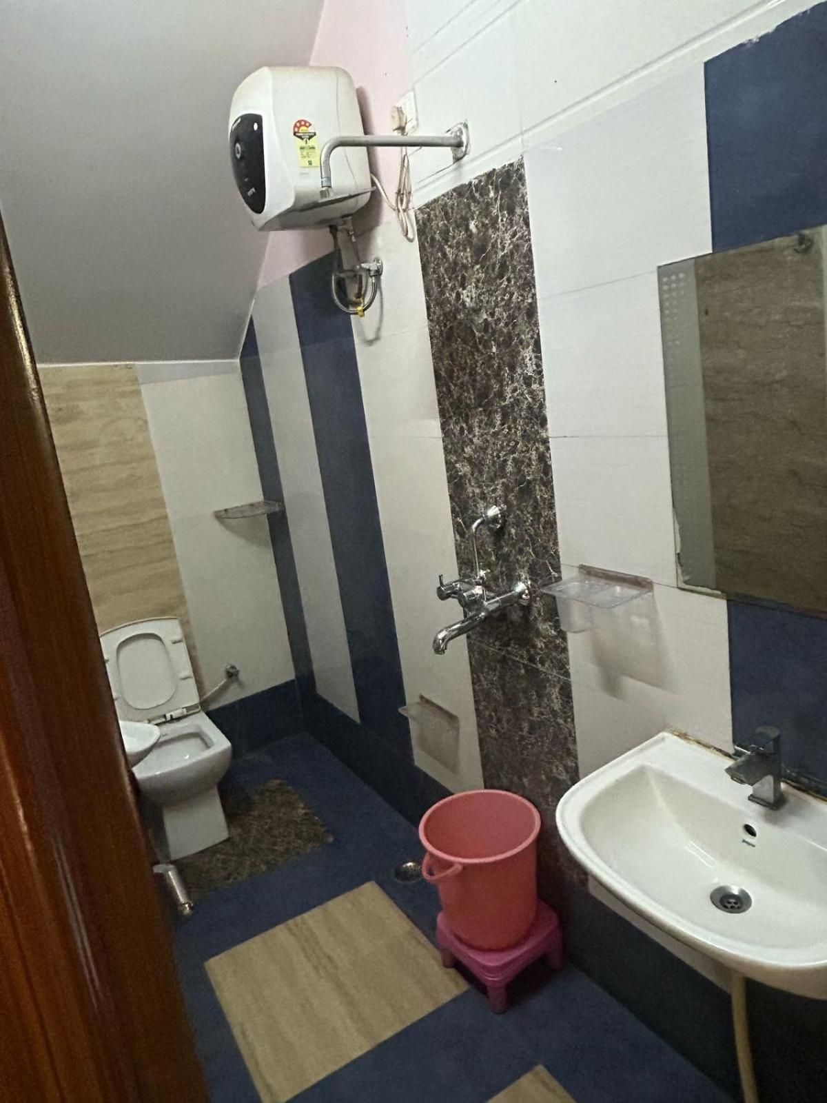 Hotel Thikana Palace Τζαϊπούρ Εξωτερικό φωτογραφία
